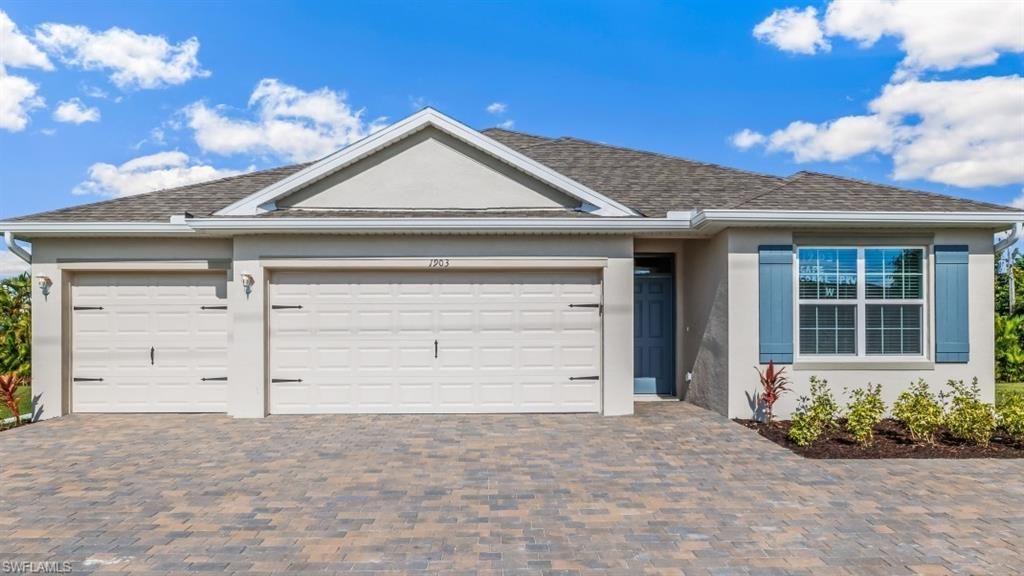 1404 NE 9th Pl, Cape Coral, FL 33909 Photo