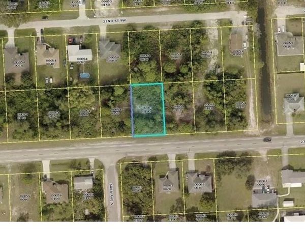 3318 23rd ST SW, LEHIGH ACRES, FL 33976