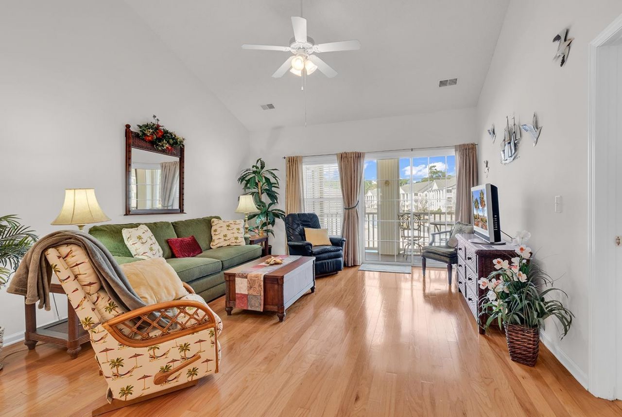 5816 Longwood Dr. Photo 14