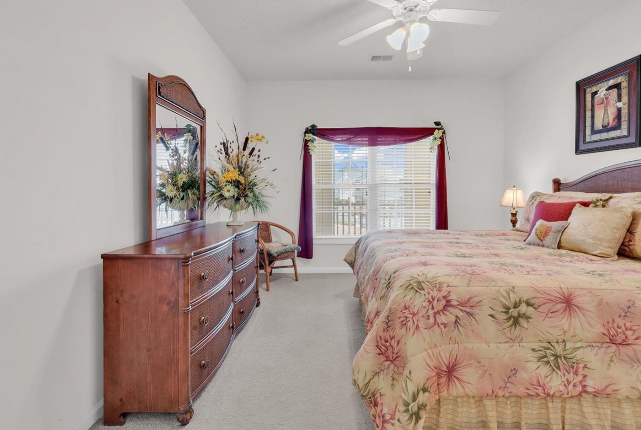 5816 Longwood Dr. Photo 19