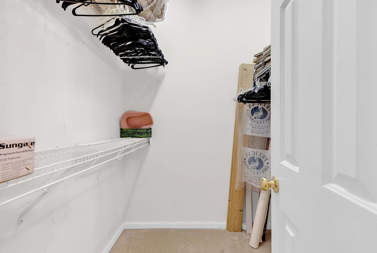 5816 Longwood Dr. Photo 21