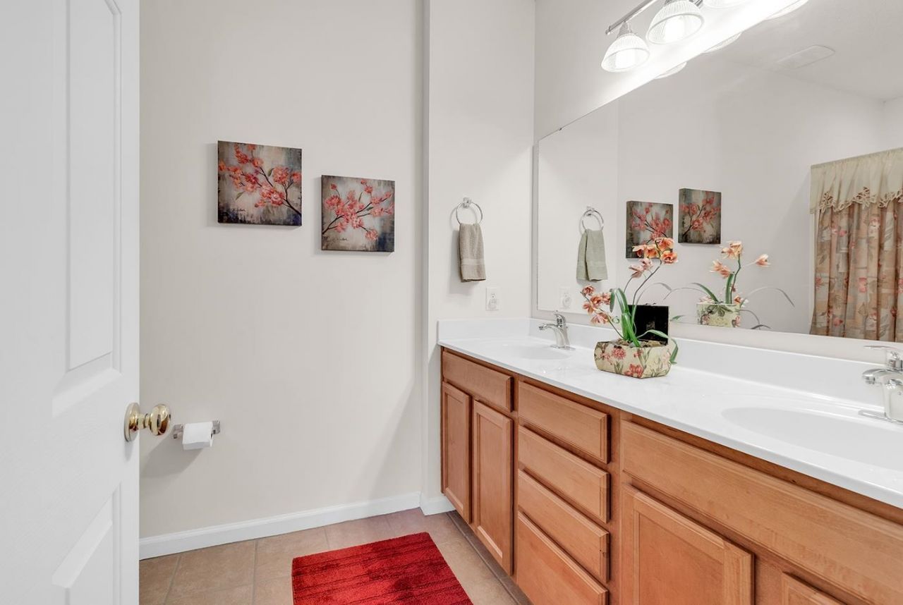 5816 Longwood Dr. Photo 24