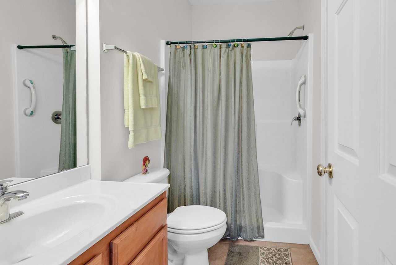 5816 Longwood Dr. Photo 28