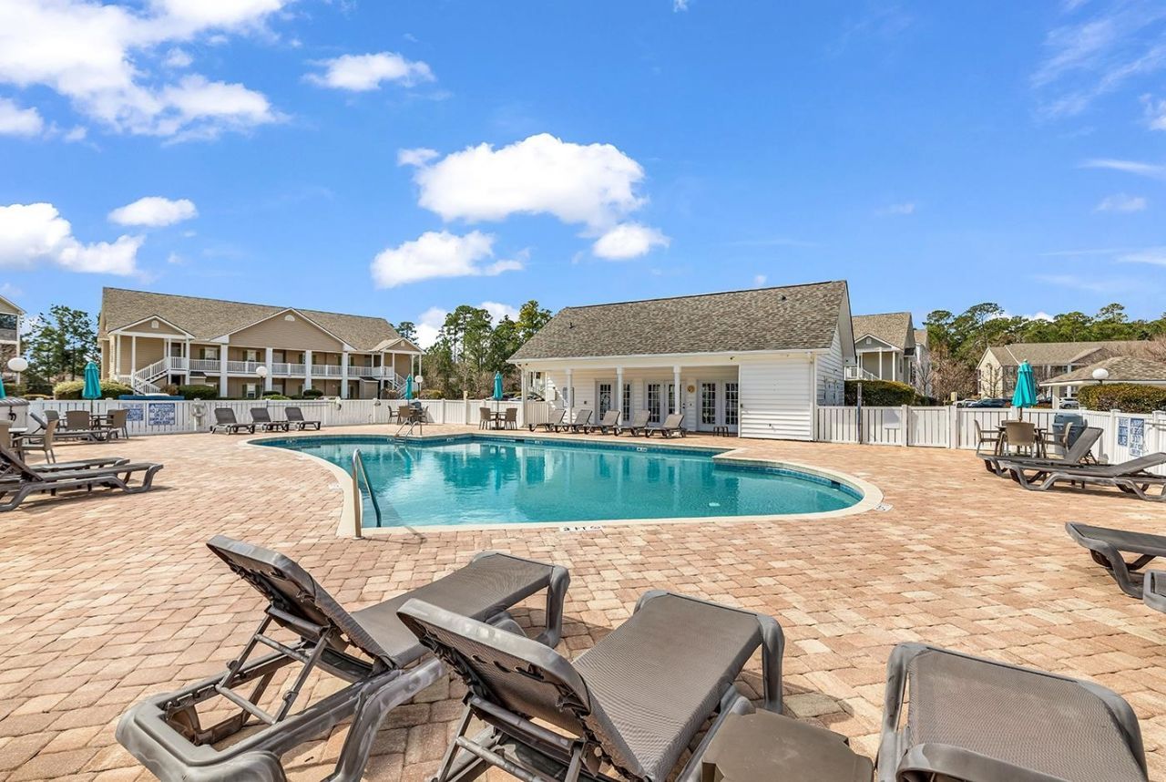 5816 Longwood Dr. Photo 36