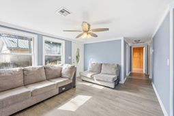 3884 Mineola Ave. photo 4