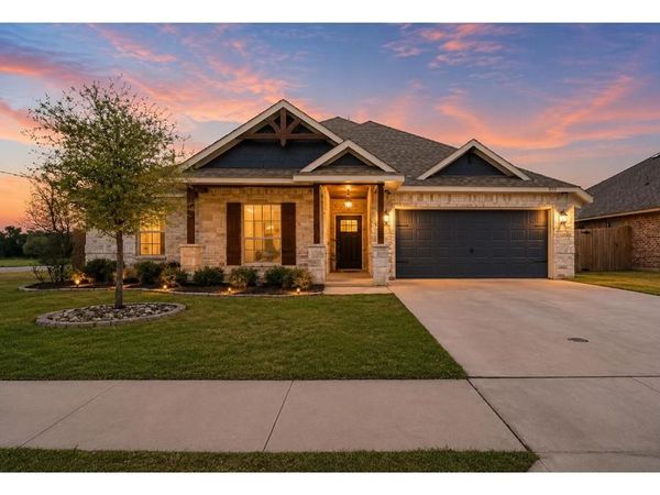 972 Sam Street, Springtown, TX 76082