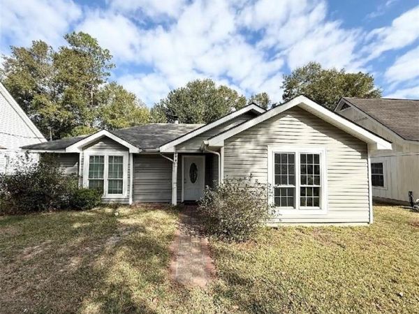 2010 PELICAN Street, Slidell, LA 70461