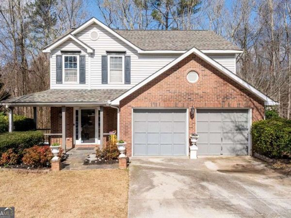 780 Walnut Creek Drive NW, Lilburn, GA 30047