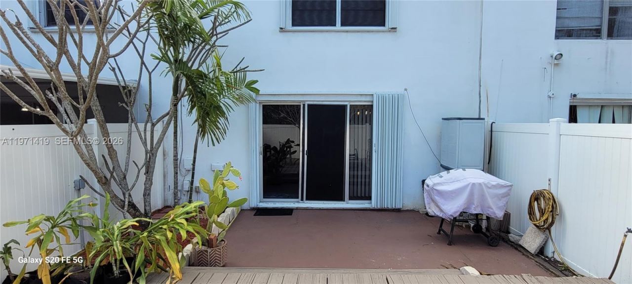 4036 SW 67th Ter, Unit 5, Davie, FL 33314 Photo