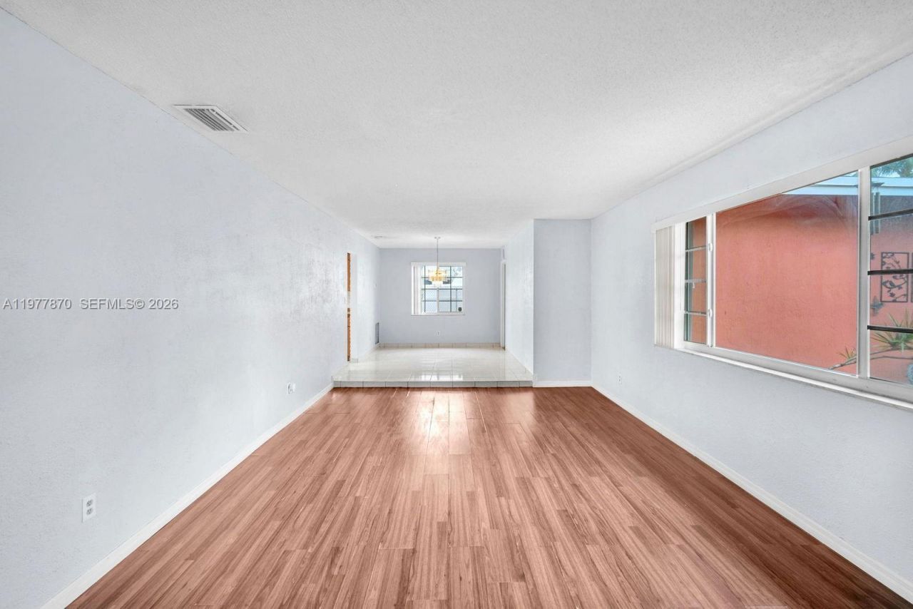 2030 NW 91st Ter , Pembroke Pines, FL 33024 Photo