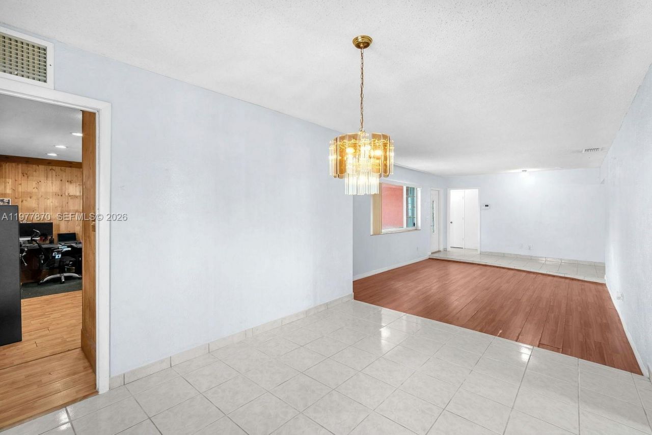 2030 NW 91st Ter , Pembroke Pines, FL 33024 Photo