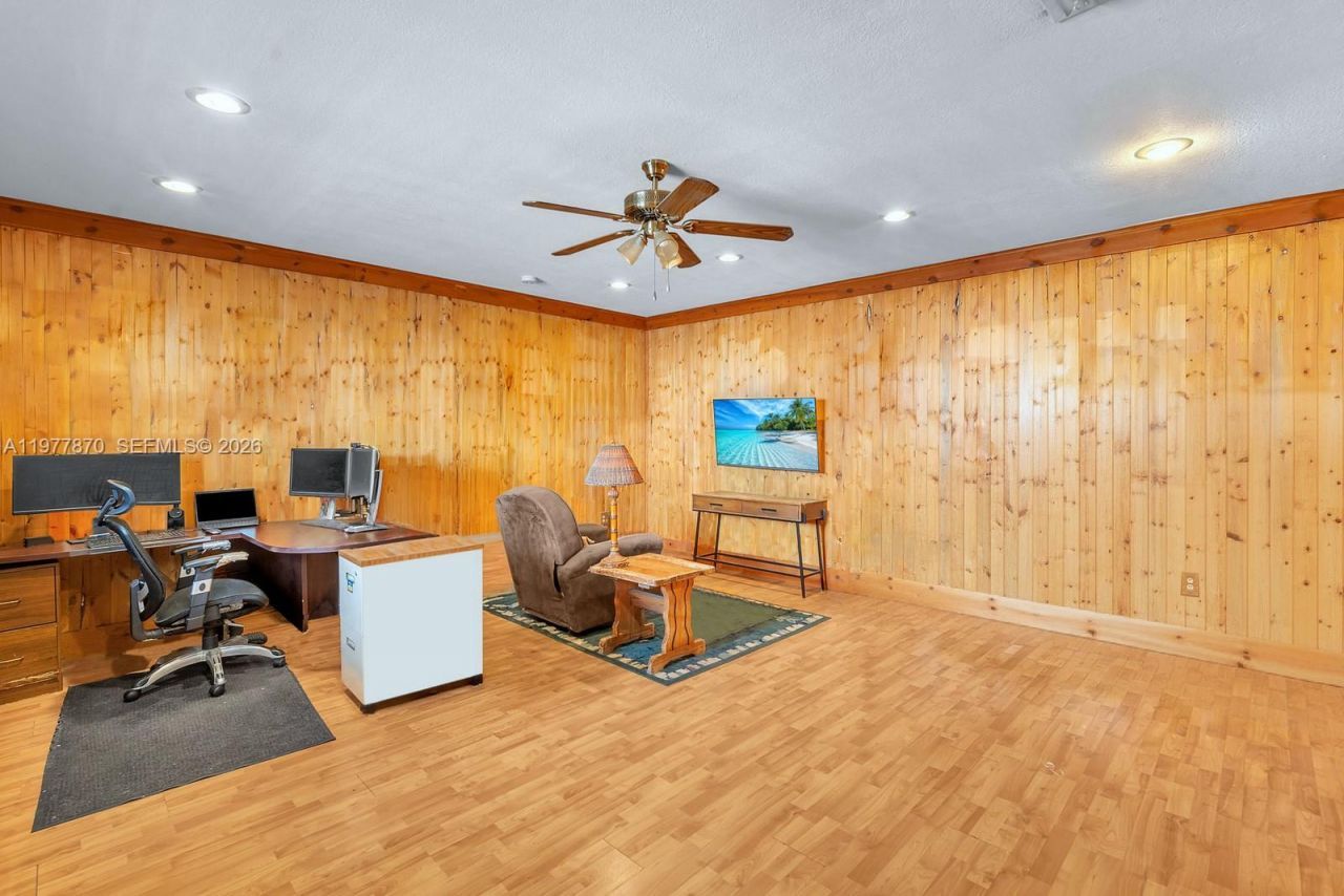 2030 NW 91st Ter , Pembroke Pines, FL 33024 Photo