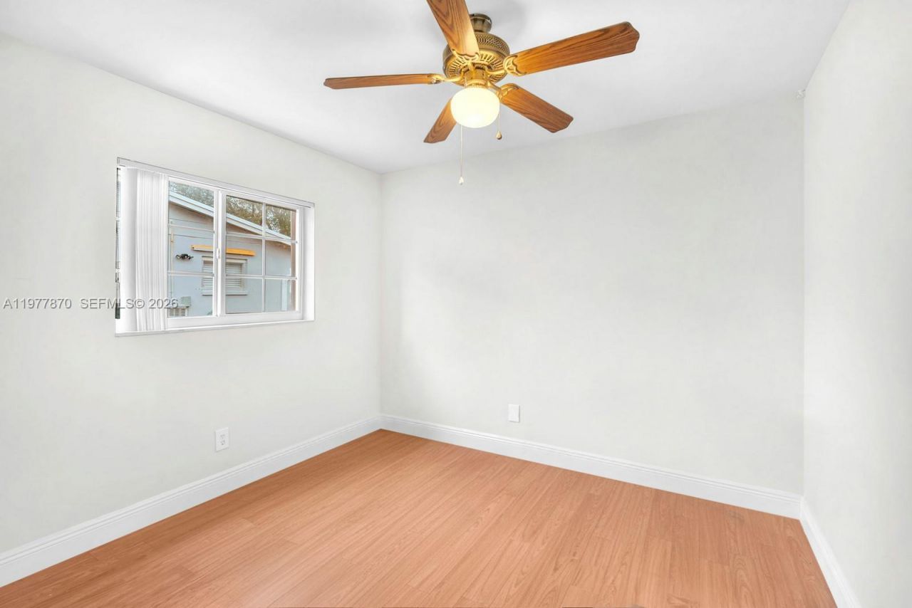 2030 NW 91st Ter , Pembroke Pines, FL 33024 Photo