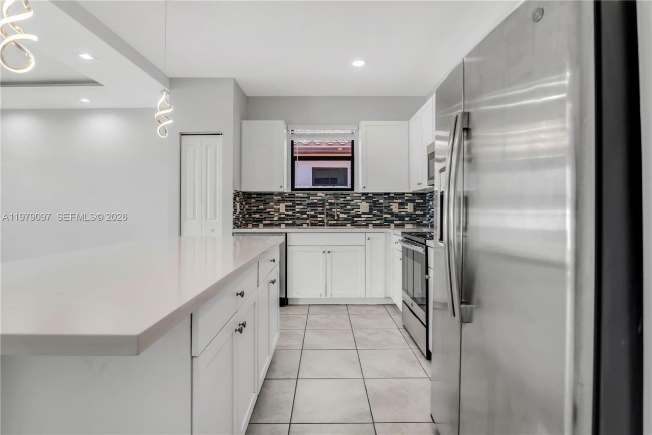 2541 SE 1st St, Homestead, FL 33033 Photo