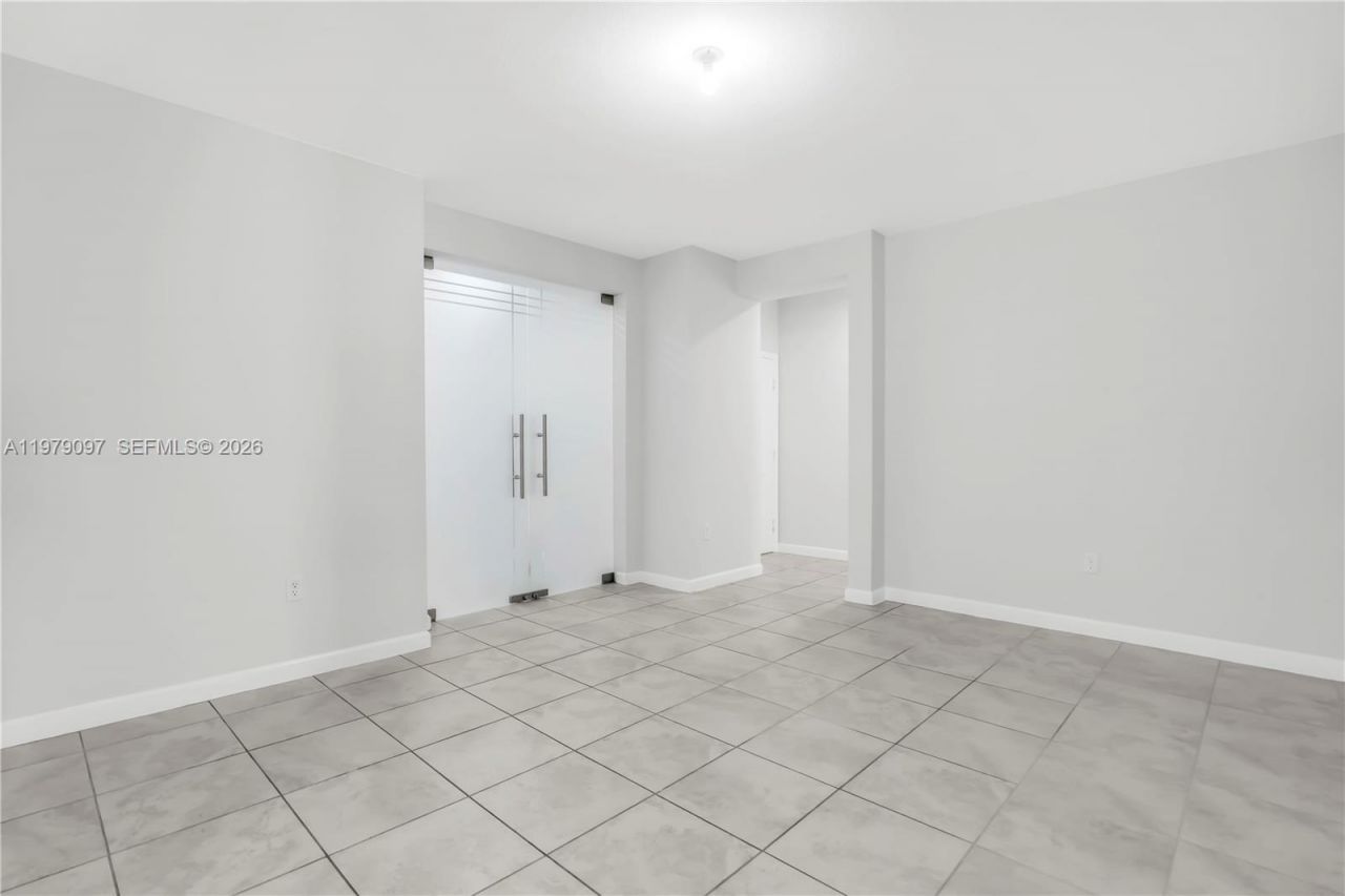 2541 SE 1st St, Homestead, FL 33033 Photo