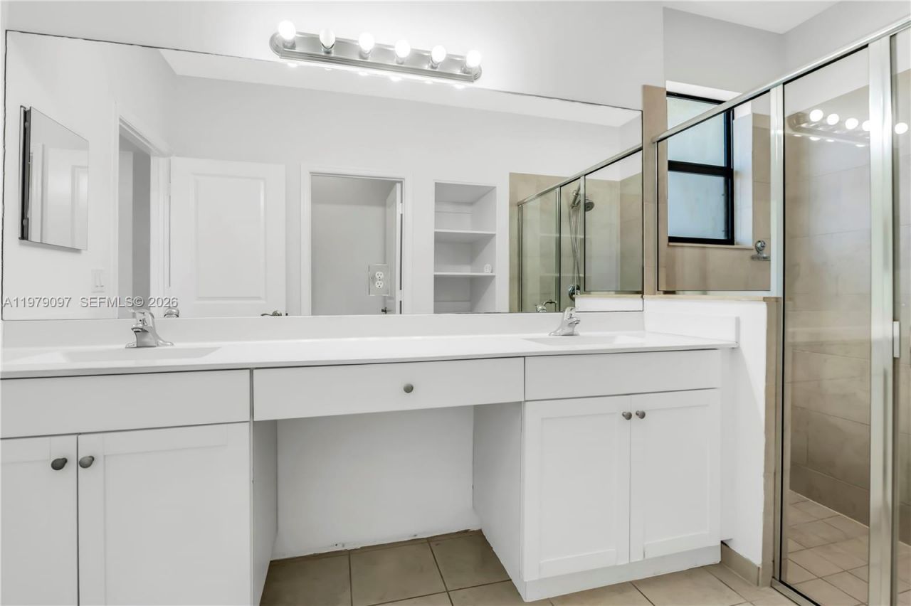 2541 SE 1st St, Homestead, FL 33033 Photo