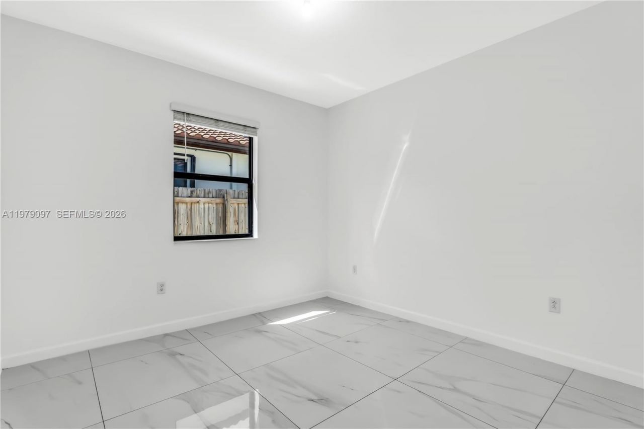 2541 SE 1st St, Homestead, FL 33033 Photo