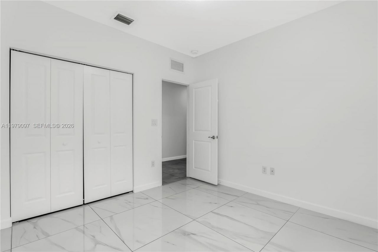 2541 SE 1st St, Homestead, FL 33033 Photo