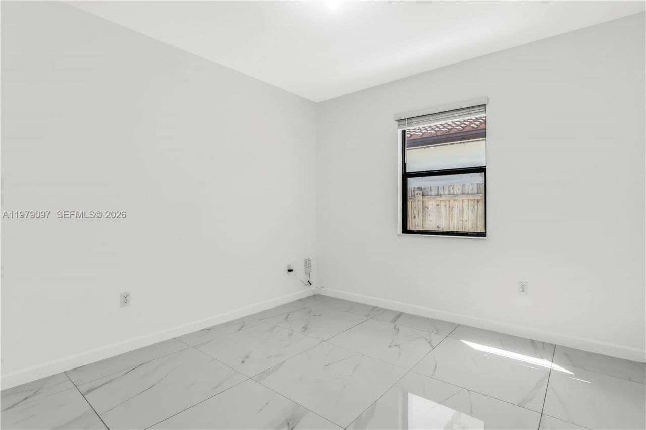 2541 SE 1st St, Homestead, FL 33033 Photo