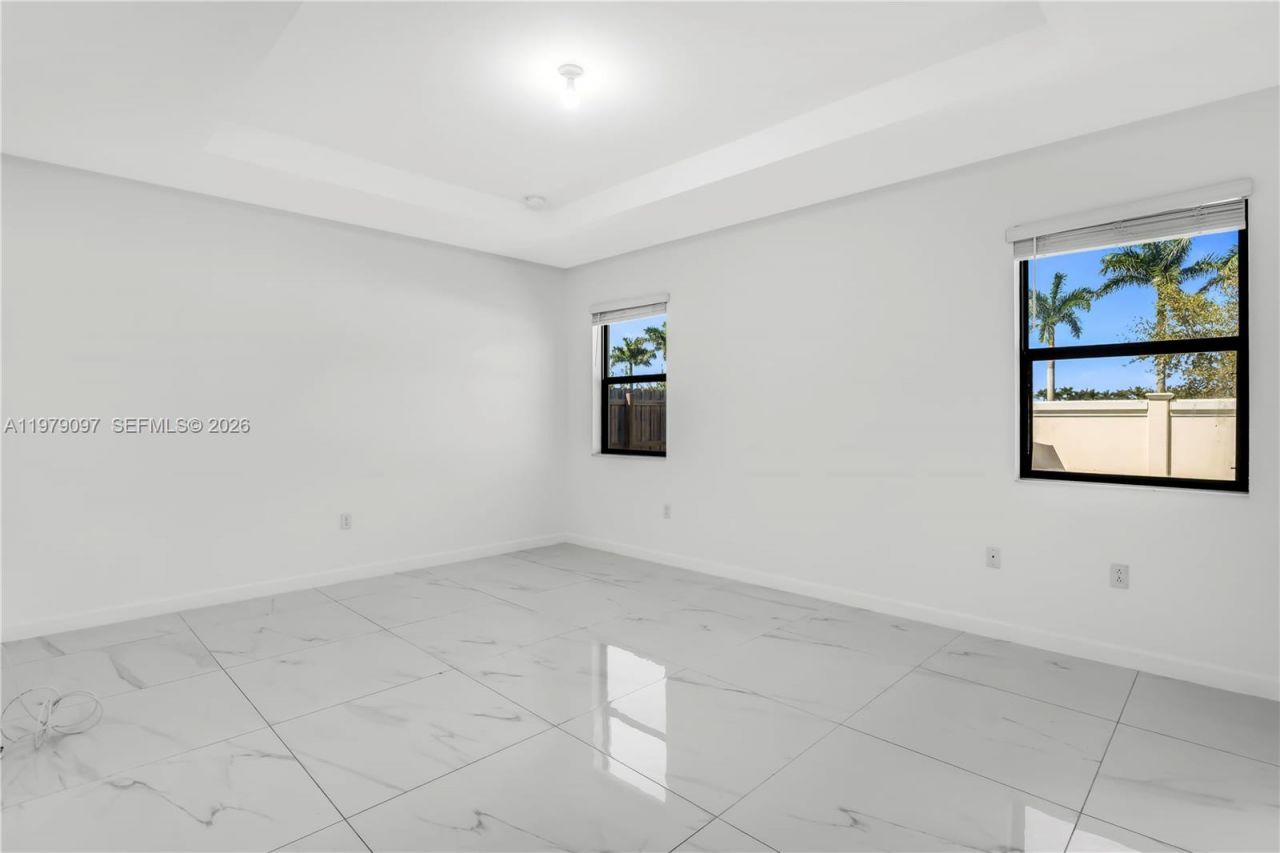 2541 SE 1st St, Homestead, FL 33033 Photo