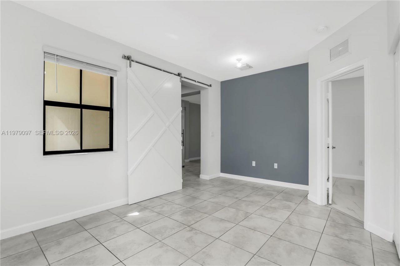 2541 SE 1st St, Homestead, FL 33033 Photo