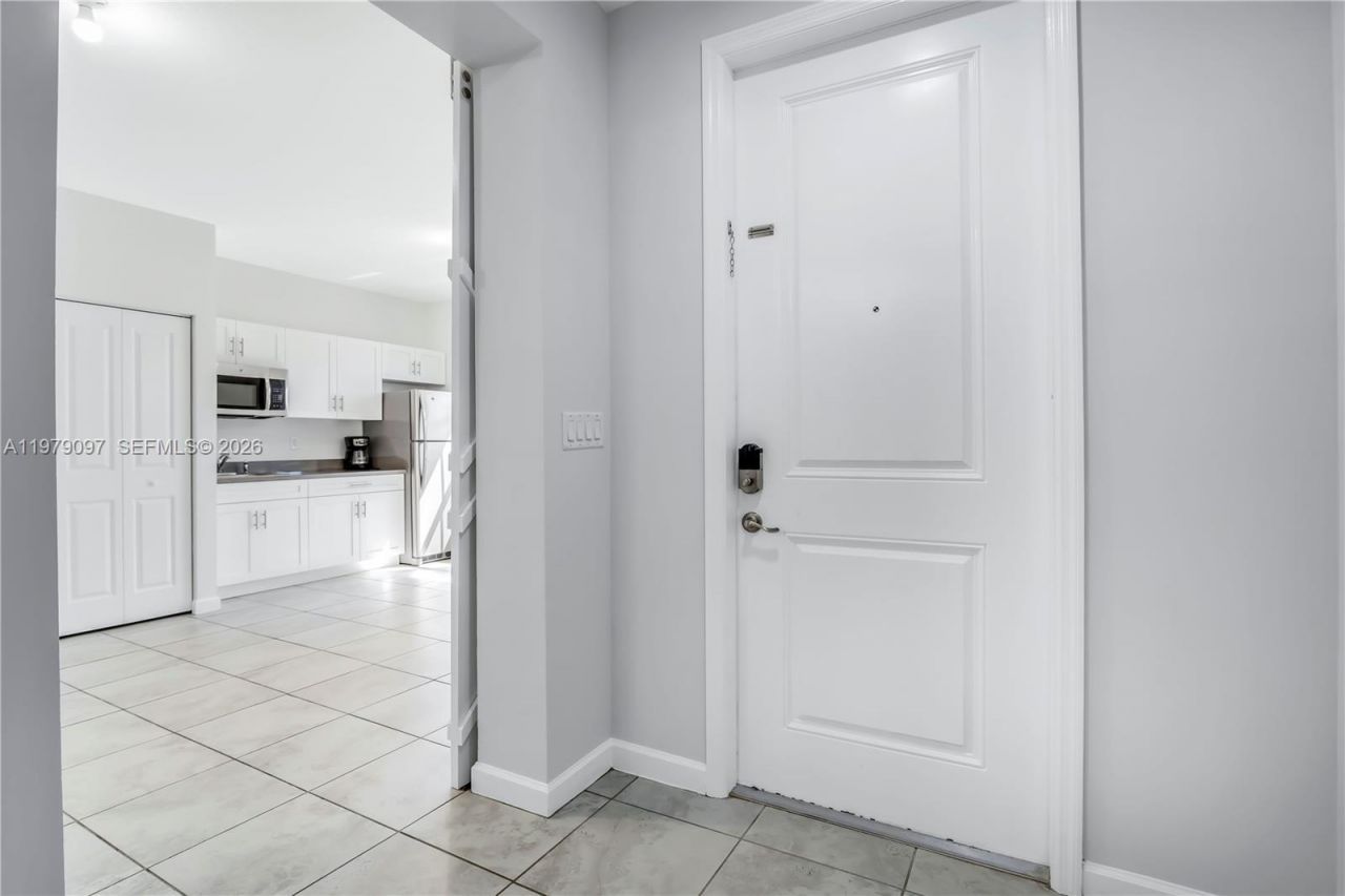 2541 SE 1st St, Homestead, FL 33033 Photo