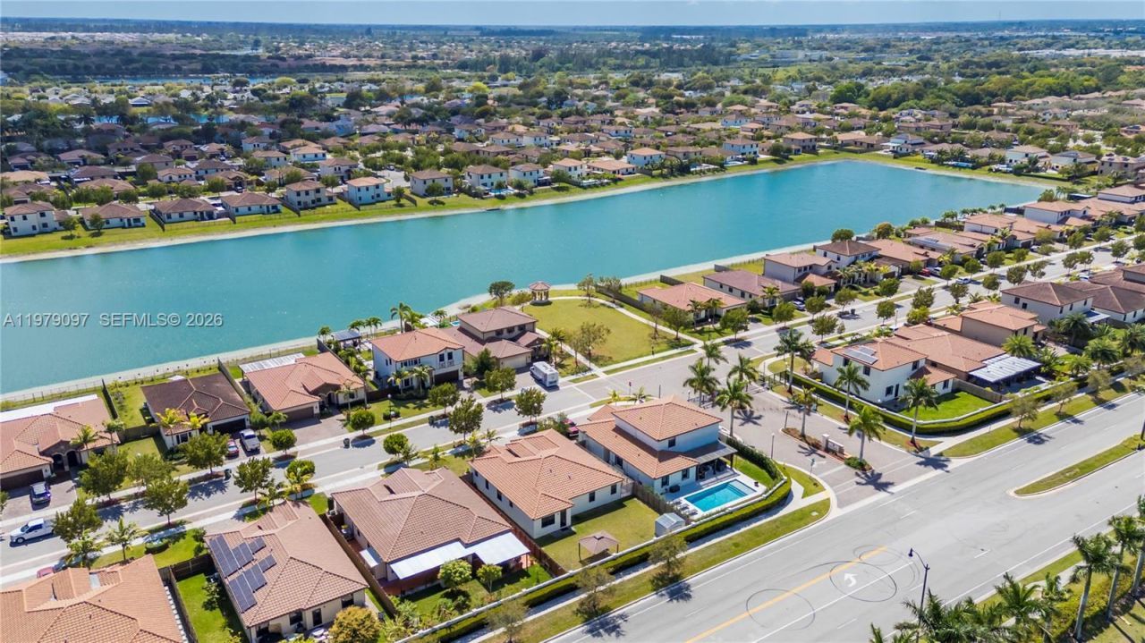 2541 SE 1st St, Homestead, FL 33033 Photo