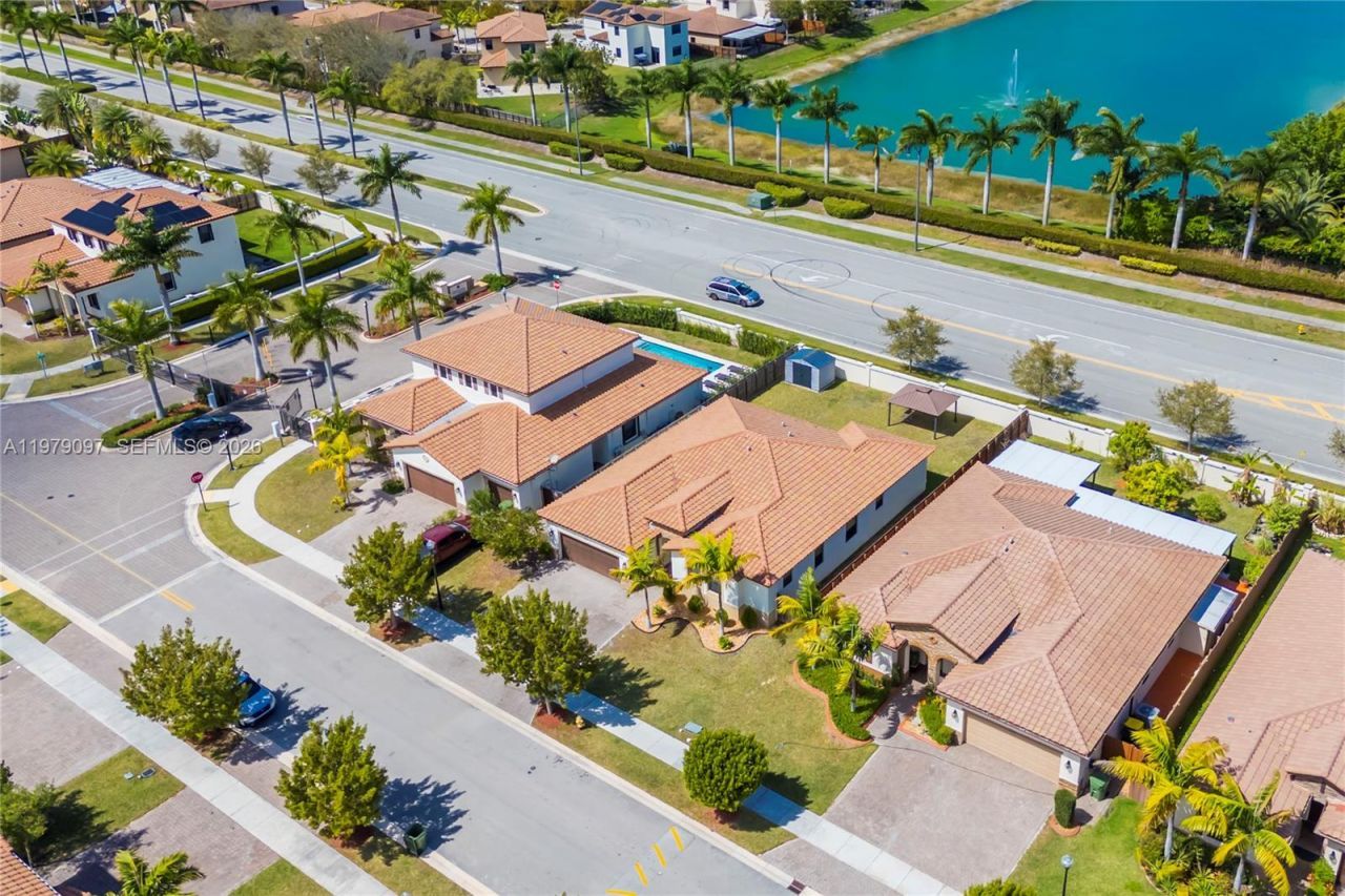 2541 SE 1st St, Homestead, FL 33033 Photo