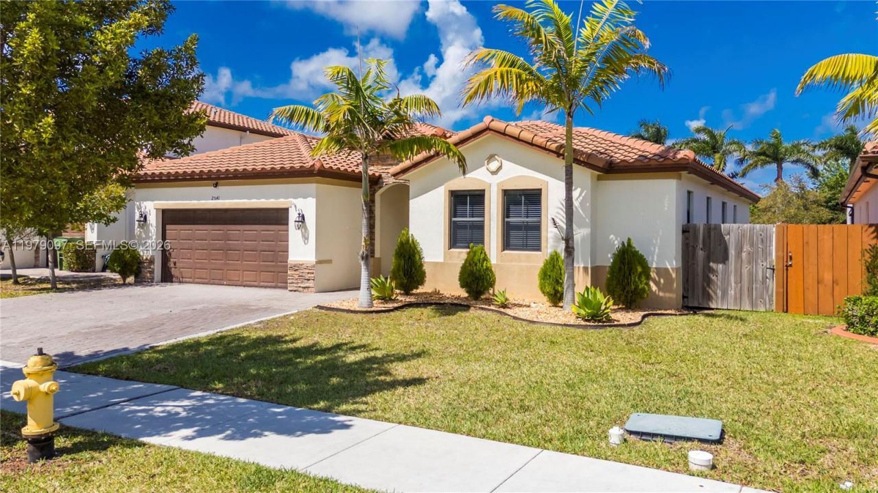 2541 SE 1st St, Homestead, FL 33033 Photo