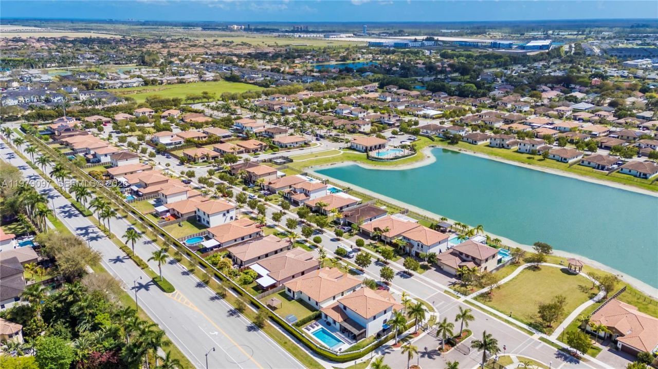 2541 SE 1st St, Homestead, FL 33033 Photo