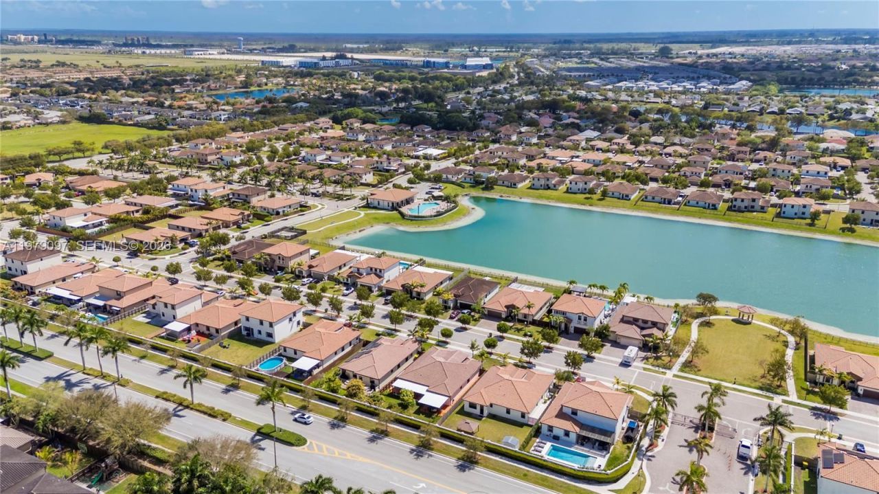 2541 SE 1st St, Homestead, FL 33033 Photo