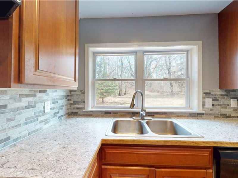 1545 Ambre Drive , Akron, OH 44312 Photo 9