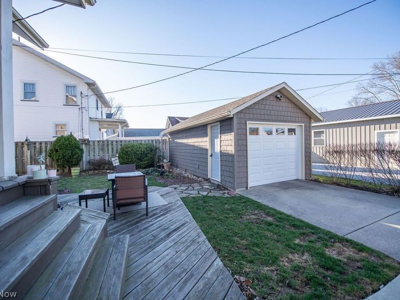 329 Park Avenue NW, New Philadelphia, OH 44663 Photo 7