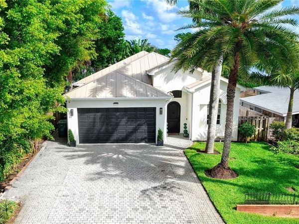 1139 Michigan AVE , NAPLES, FL 34103