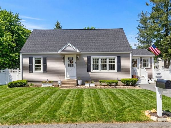 3 Coburn Ave, Tewksbury, MA 01876