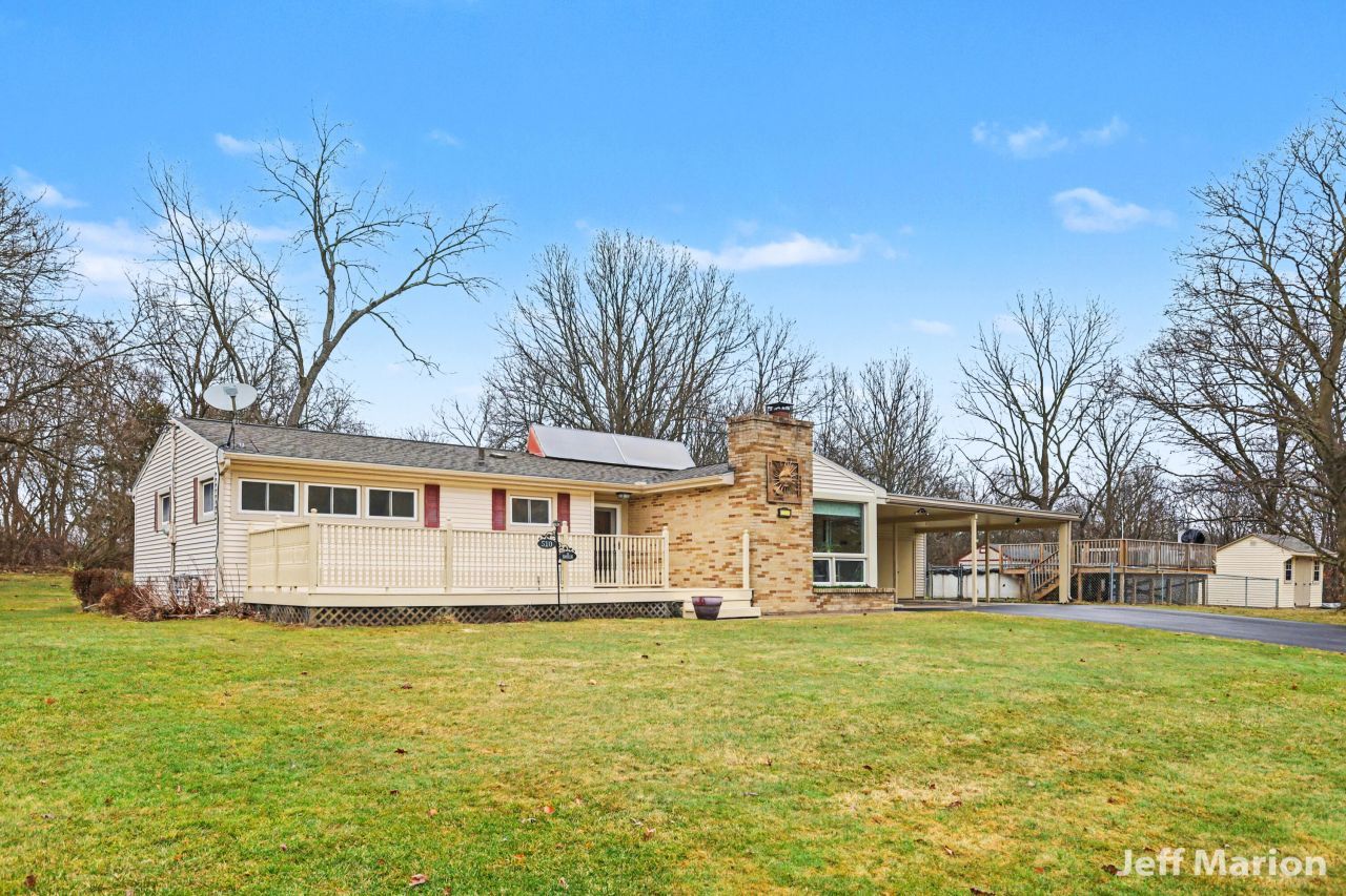 510 W Fargo Street, Ionia, MI 48846 Main Photo