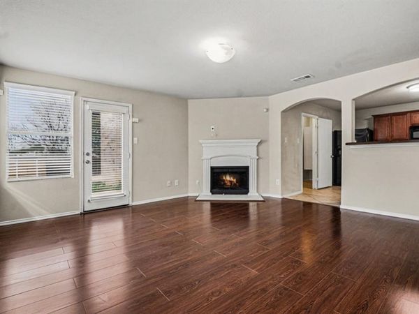 655 Lentisco Drive, Lancaster, TX 75146