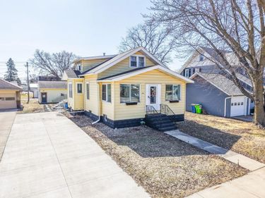 211 E Main St, Blooming Prairie, MN 55917