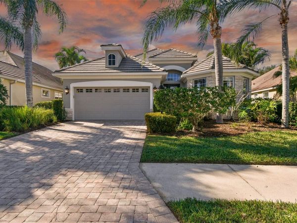 7328 LAKE FOREST GLEN , LAKEWOOD RANCH, FL 34202