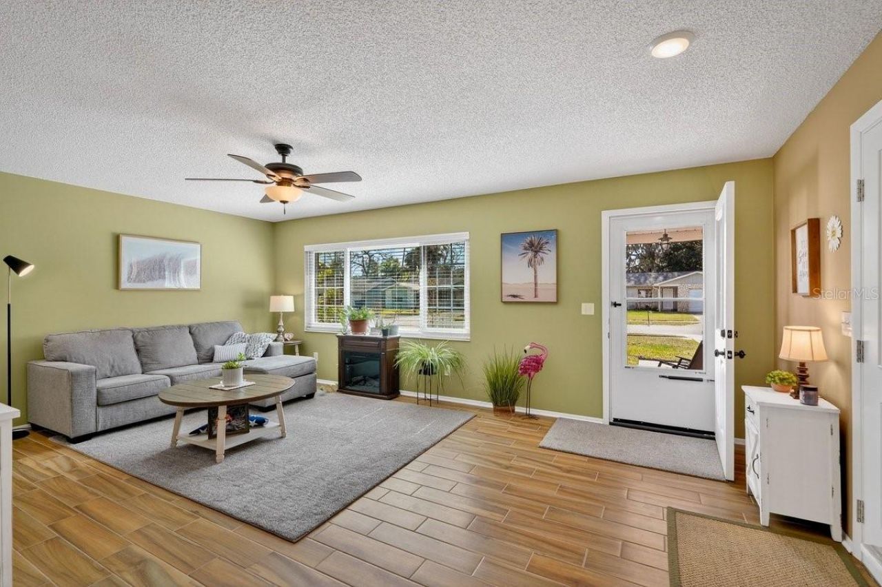 8 Greenfern Circle , Ormond Beach, FL 32174 Photo