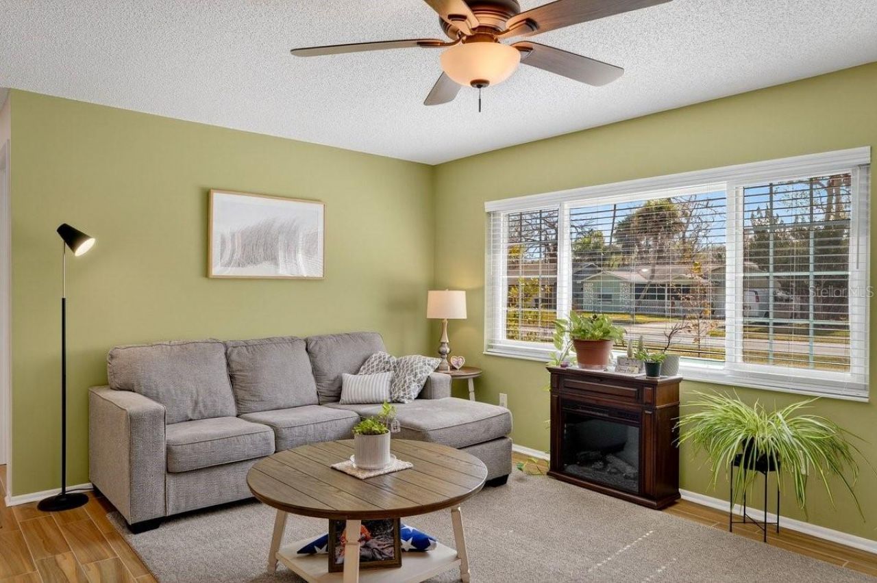 8 Greenfern Circle , Ormond Beach, FL 32174 Photo