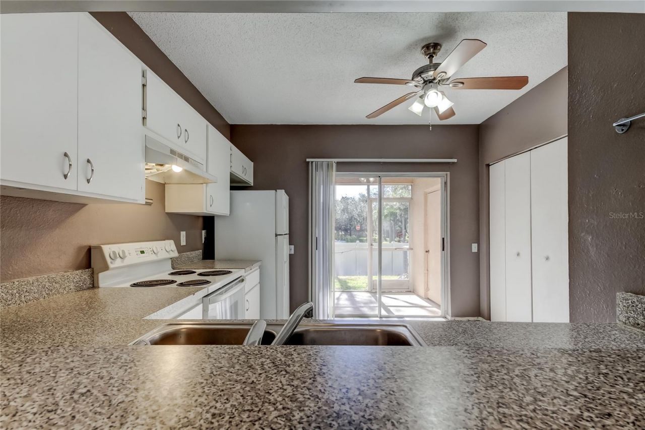 6318 Bayside Key Drive, Tampa, FL 33615 Photo