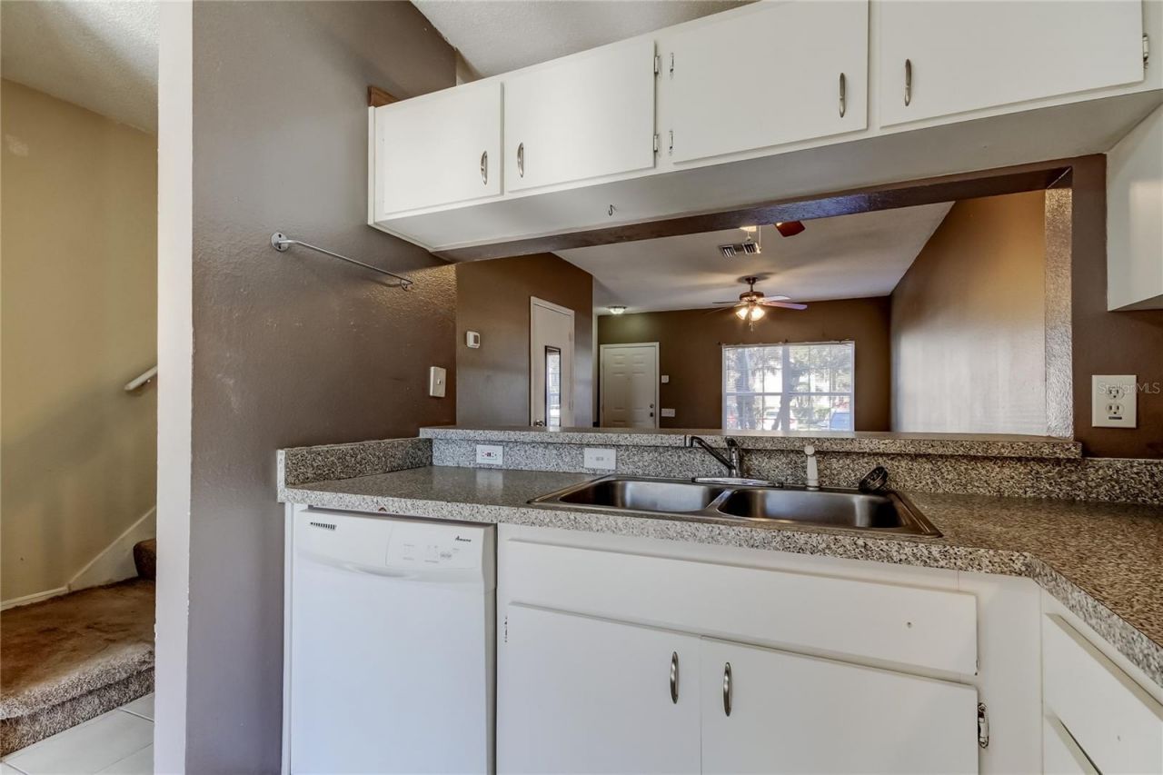 6318 Bayside Key Drive, Tampa, FL 33615 Photo