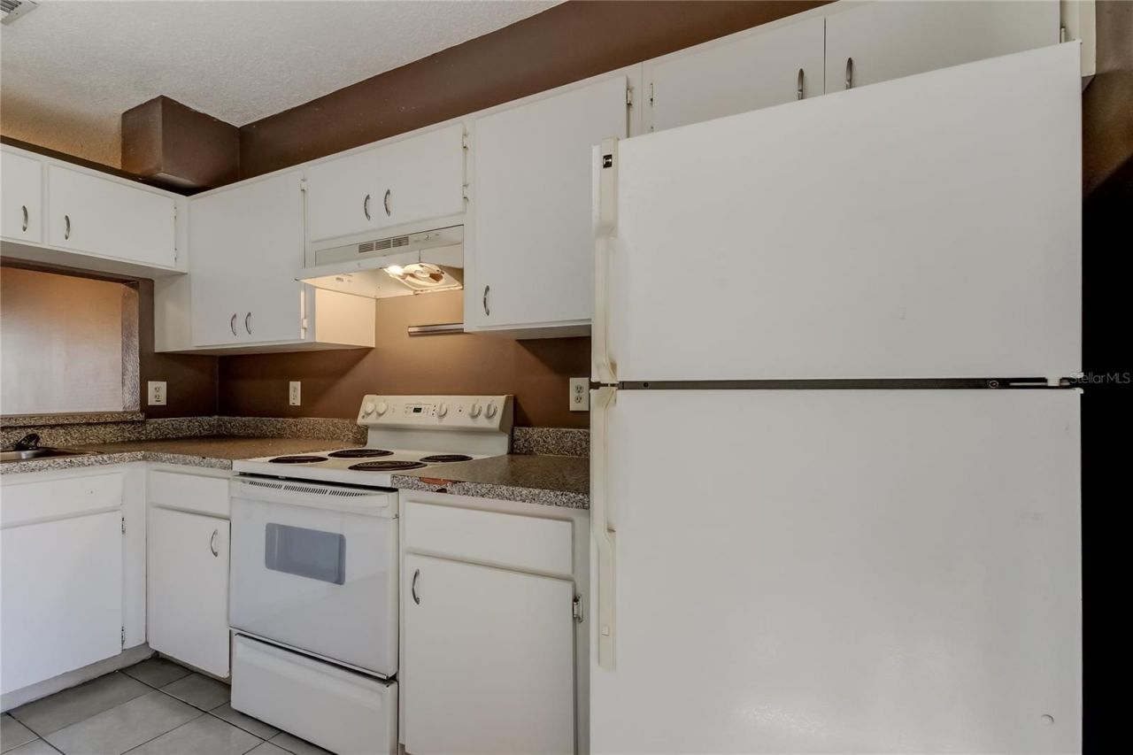 6318 Bayside Key Drive, Tampa, FL 33615 Photo