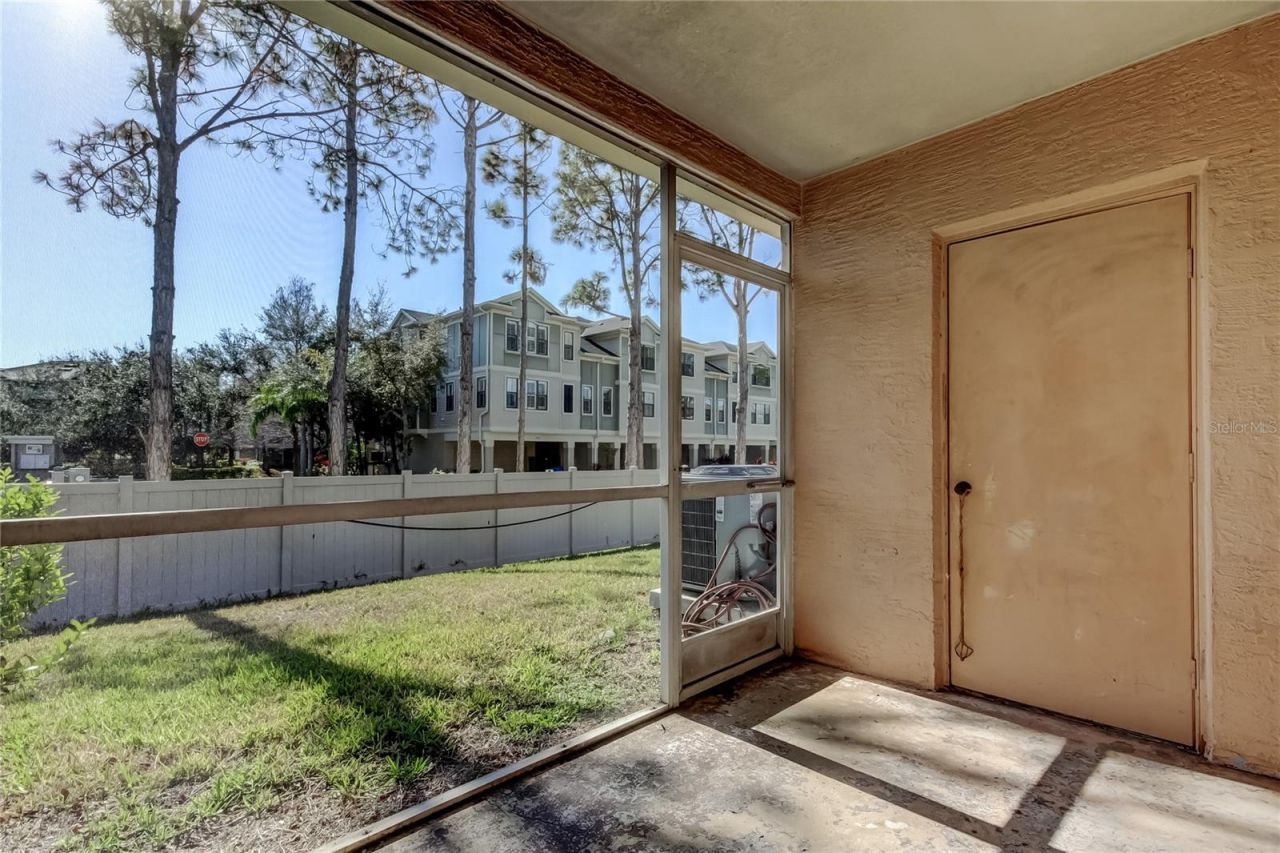6318 Bayside Key Drive, Tampa, FL 33615 Photo