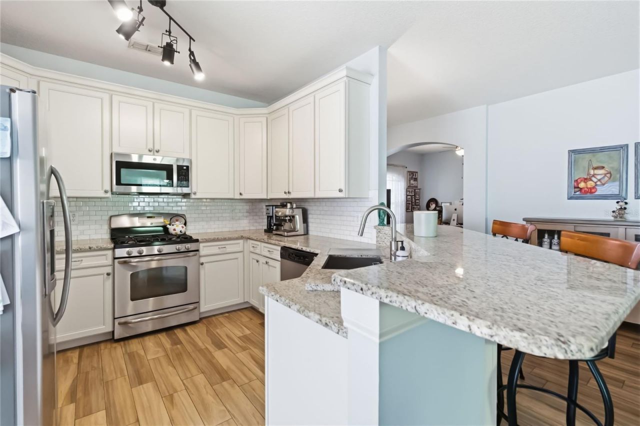 439 Victoria Hills Drive , Deland, FL 32724 Photo