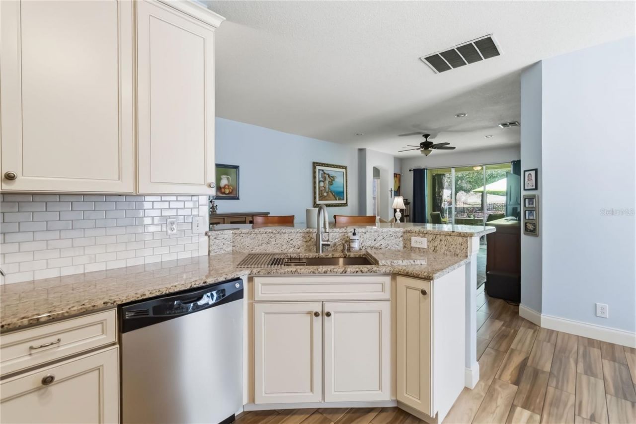 439 Victoria Hills Drive , Deland, FL 32724 Photo