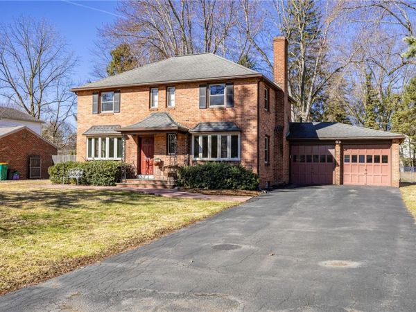 193 Georgian Court Road, Rochester, NY 14610