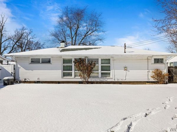 569 Woodstock Avenue, Tonawanda, NY 14150