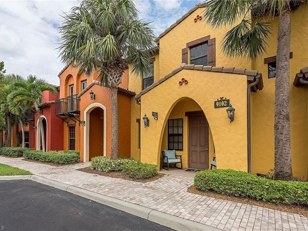 9102 Capistrano ST S, Unit 72-3, NAPLES, FL 34113